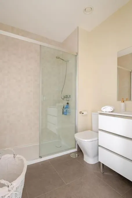 Apartamento Nuevo Con Piscina, Disfruta Del Silencio, Familias Con Ninos, Aire Acondicionado, 2 Banos, Wifi, Terraza, Playa, Toallas Y Sombrillas Бенахарафе
