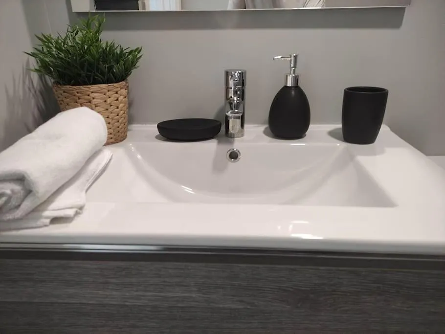 Апартаменты Apartamento Nuevo Con Piscina, Disfruta Del Silencio, Familias Con Ninos, Aire Acondicionado, 2 Banos, Wifi, Terraza, Playa, Toallas Y Sombrillas Бенахарафе