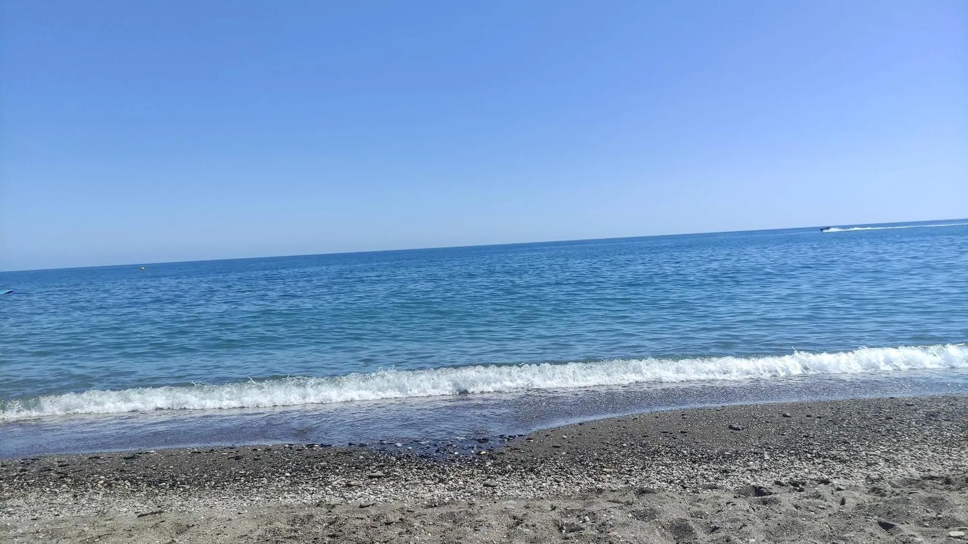 Апартаменты Apartamento Nuevo Con Piscina, Disfruta Del Silencio, Familias Con Ninos, Aire Acondicionado, 2 Banos, Wifi, Terraza, Playa, Toallas Y Sombrillas Бенахарафе